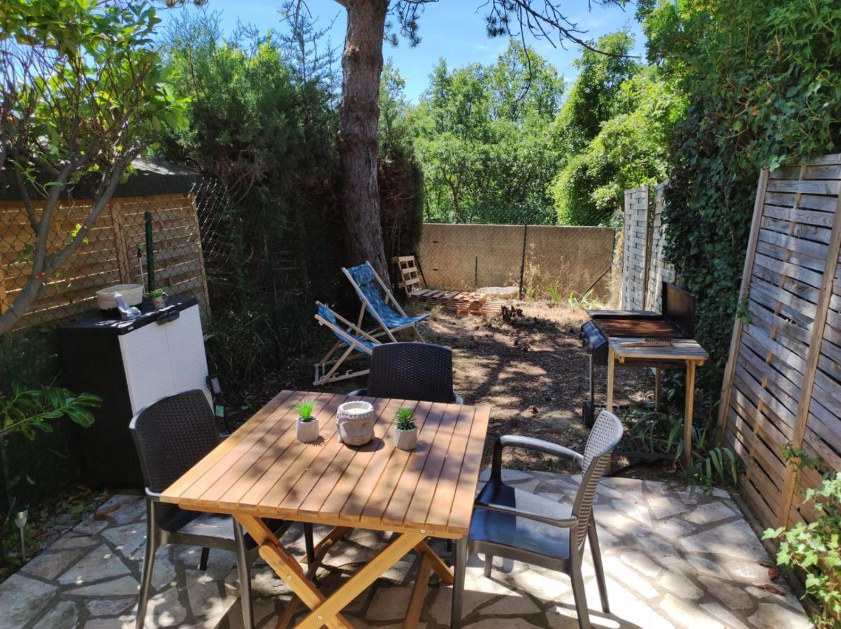 Maisonnette En Residence Avec Piscine Et Tennis Saint-Vallier-de-Thiey Exterior foto