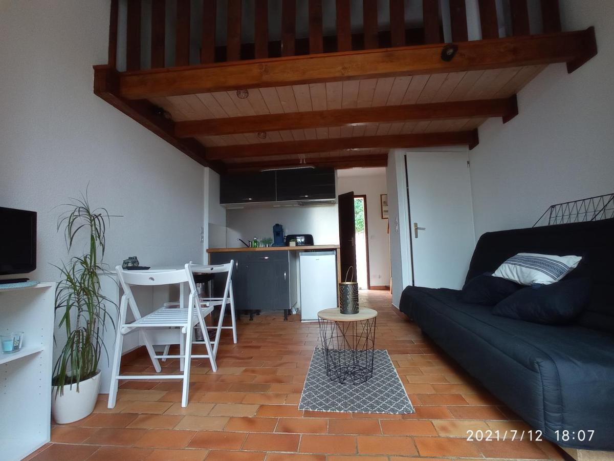 Maisonnette En Residence Avec Piscine Et Tennis Saint-Vallier-de-Thiey Exterior foto